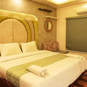 3* Hotel Victoria Houseboats